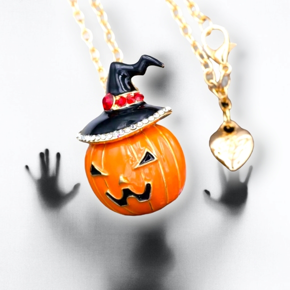 Gold plated red and white crystal Jack o lantern witch necklace/brooch - Picture 6 of 16
